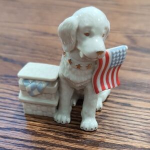 Lenox Dog Patriotic Retriever-July